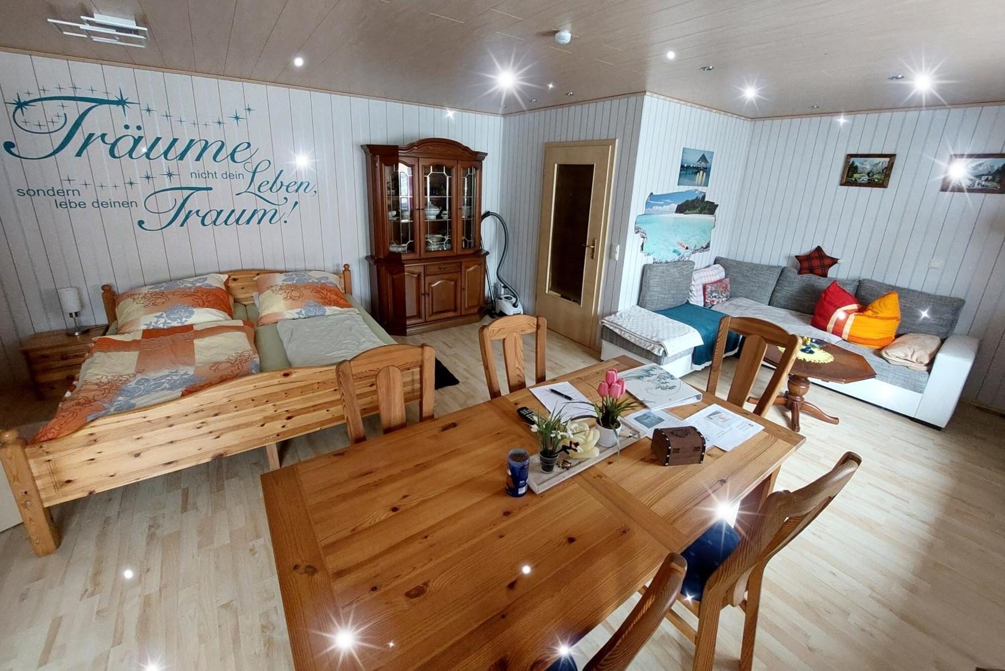 Landhauswohnung Am Thueringer Meer - Fuehlen Wie Zuhause Remptendorf Exterior photo