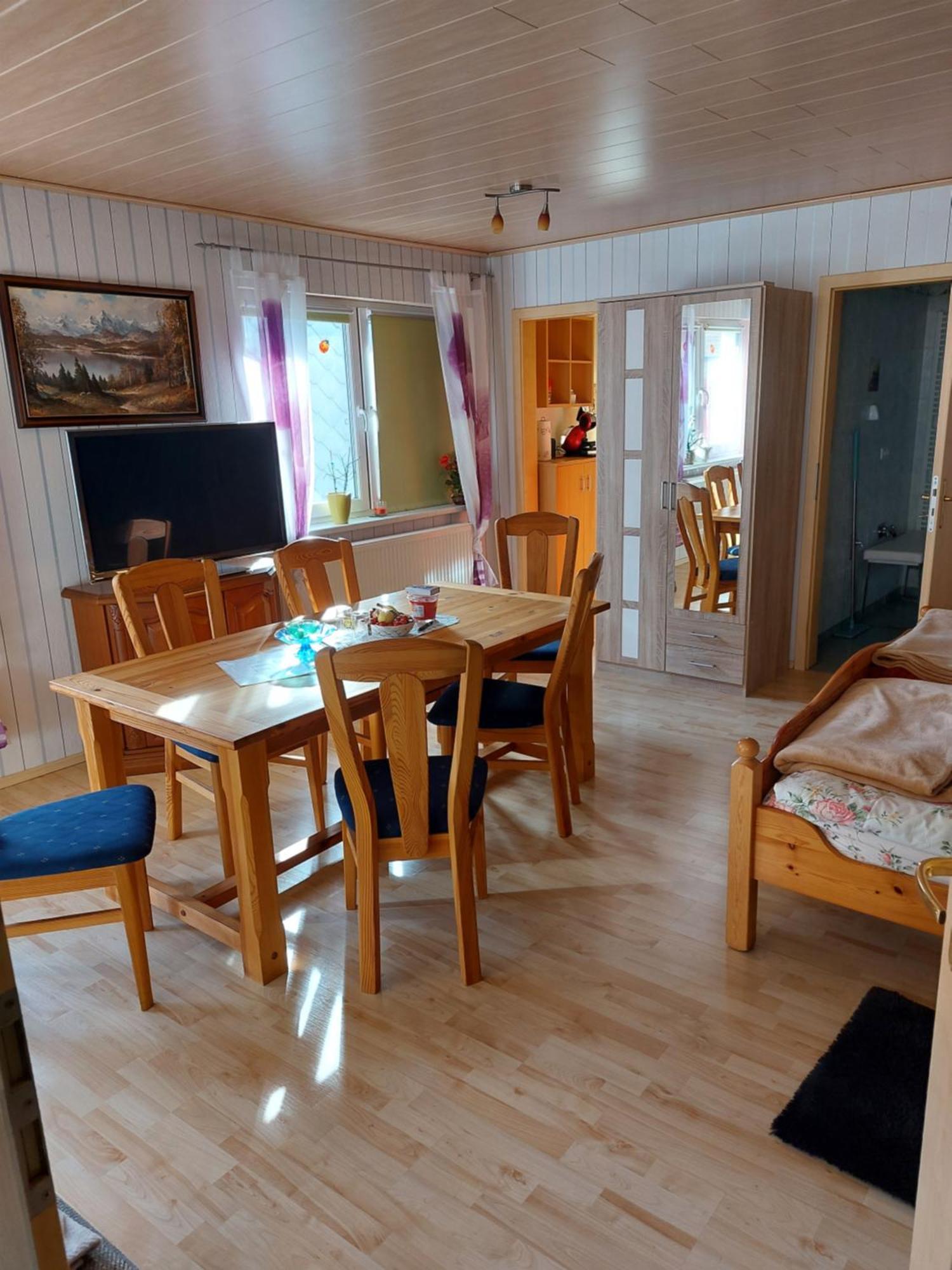 Landhauswohnung Am Thueringer Meer - Fuehlen Wie Zuhause Remptendorf Exterior photo